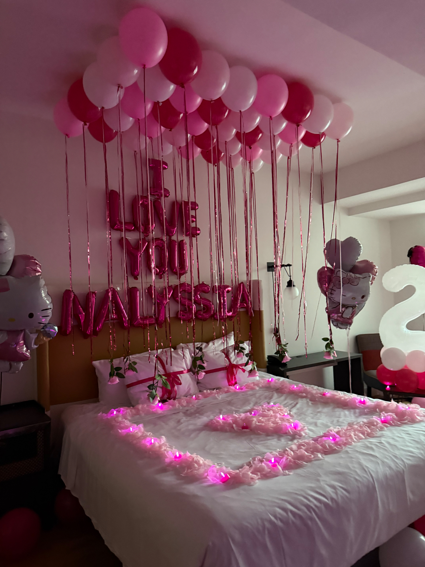 Hotel Room Decorations